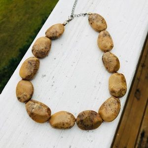 Solid brown stone necklace